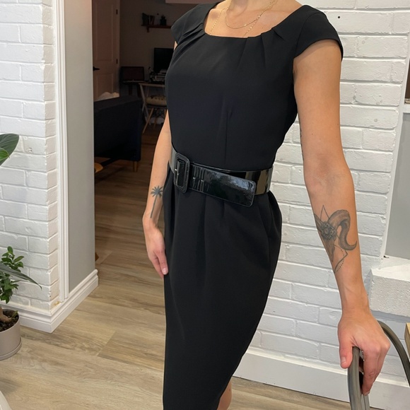 Closet clean out - Picture 8 of 10